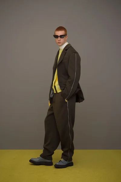 Look 23